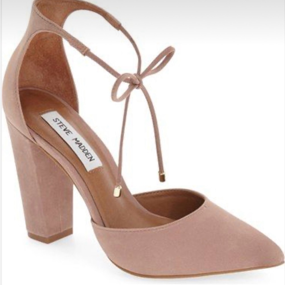 Steve Madden women’s Pampered Heel Lace-Up pump
Color: Blush Nubuck
Size: 7